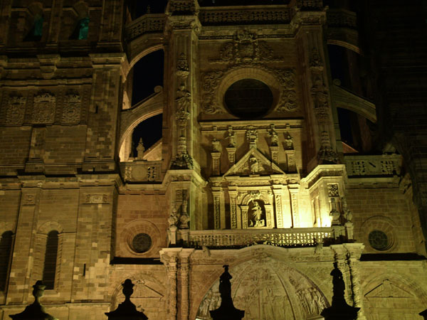 Catedral noche (02)